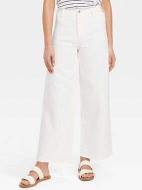 NWT - Women's High-Rise White Sailor Wide Leg Jeans - Universal Thread - Size 16